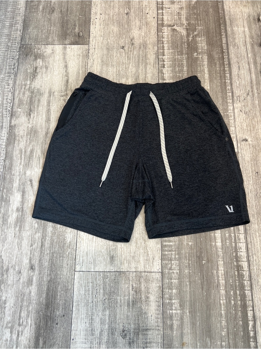 Vuori Ponto Performance
Shorts Size XS - charcoal heather grey